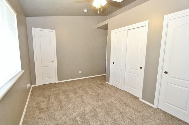Building Photo - 3835 N Jackie Ln