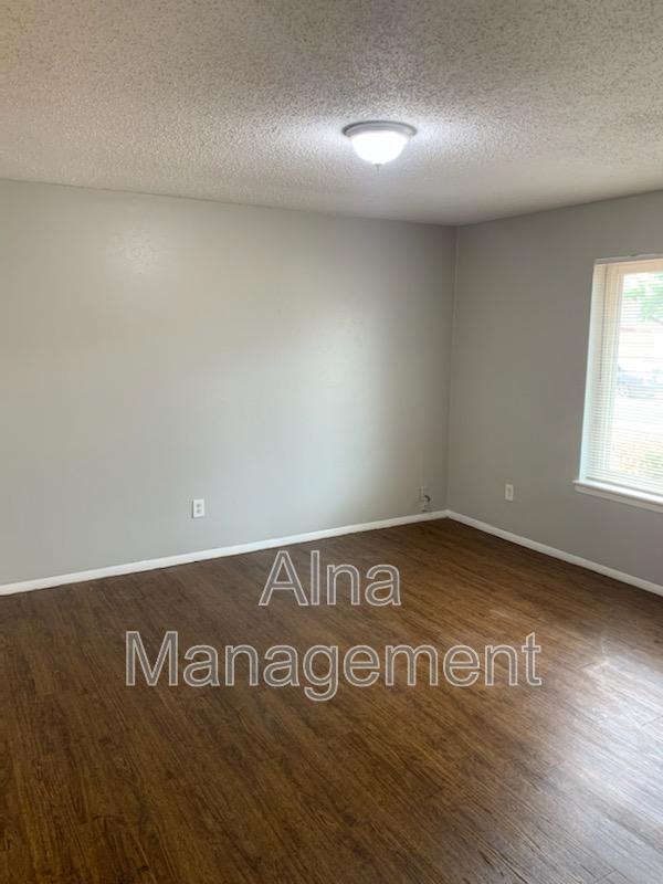Building Photo - 3409 Castle Rock Ln