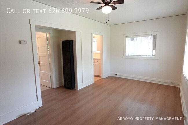 Building Photo - 1755 Paloma St