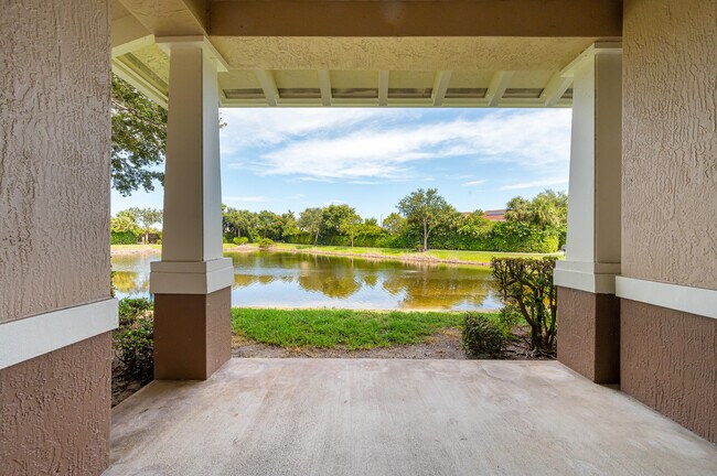 Building Photo - 555 Pacific Grove Dr
