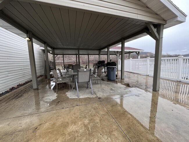 Building Photo - 5205 University Commons Dr