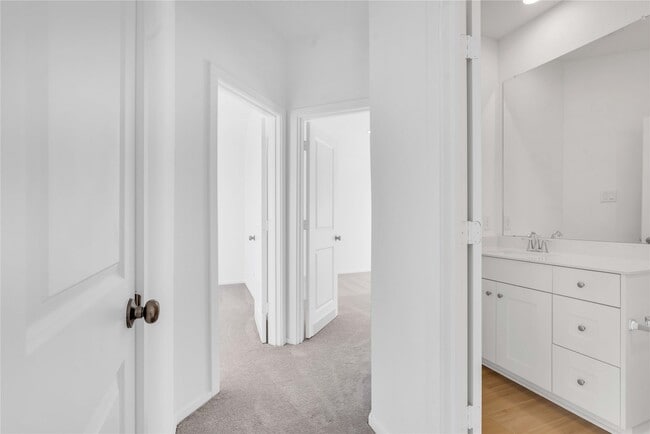 Building Photo - 13728 Windward Mist Dr