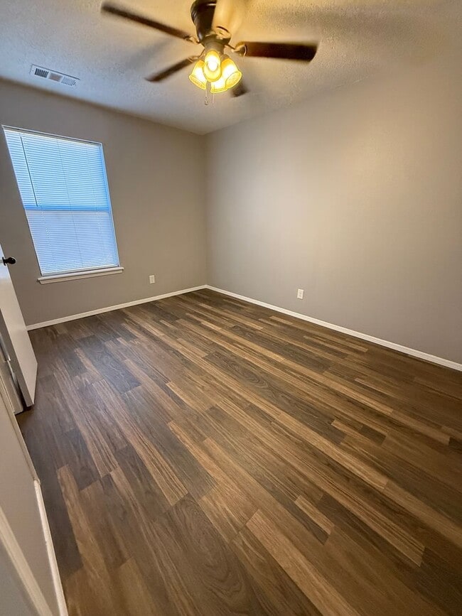 Building Photo - 1507 Heather Ct