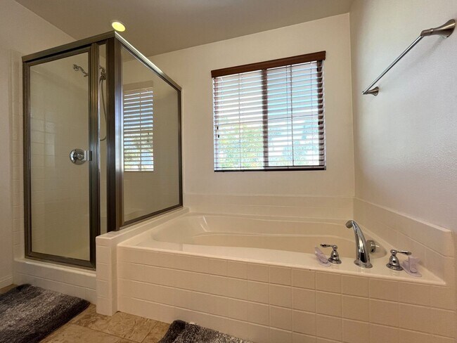 Building Photo - 7143 Leighton Dr