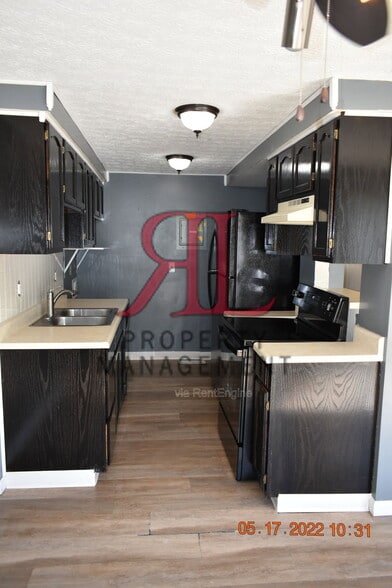 Building Photo - 2501 Burgandy Ln