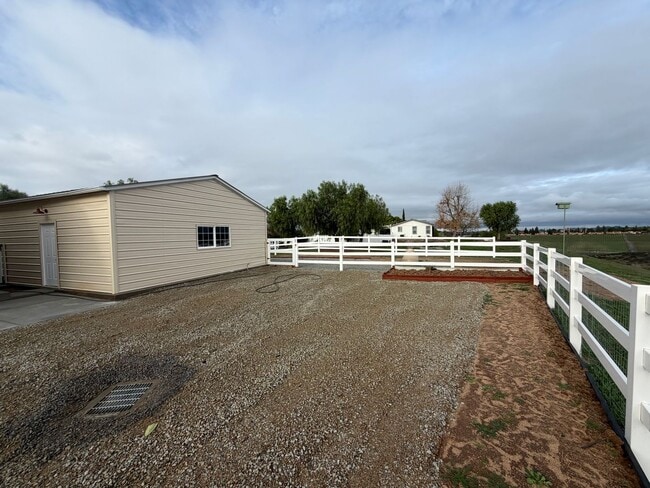 Building Photo - 40528 Calle Cancion