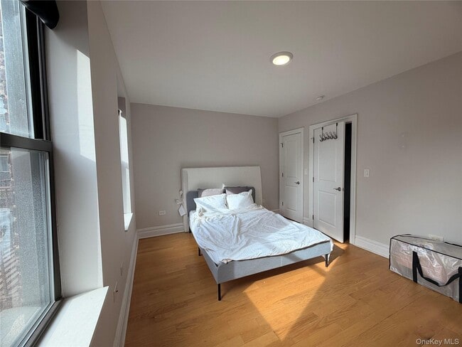 Building Photo - 10920 Queens Blvd