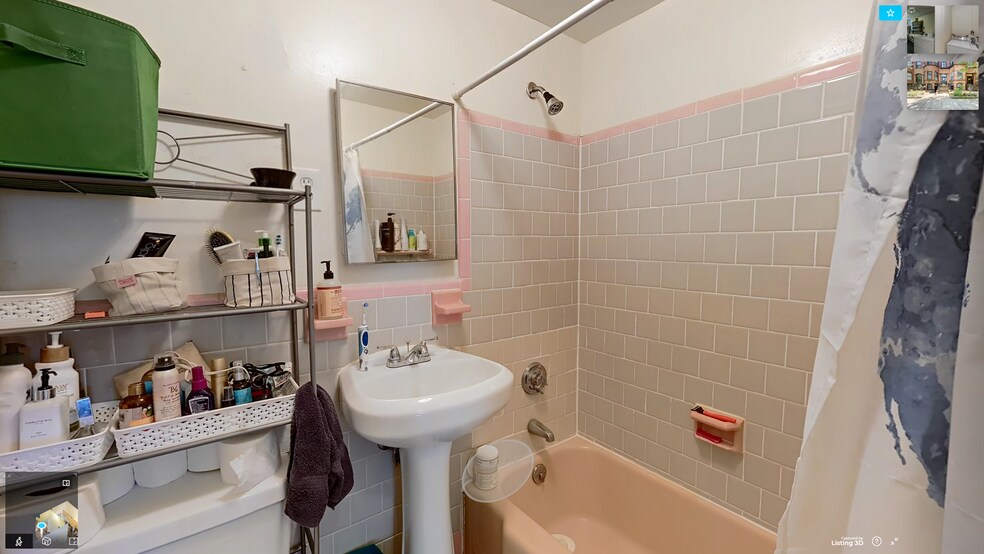 Building Photo - 1059 Beacon St