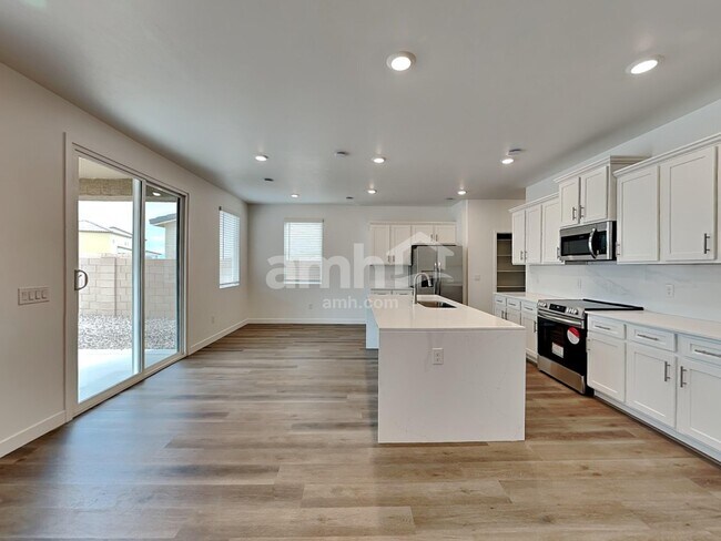 Building Photo - 7423 S Paseo Monte de Oro