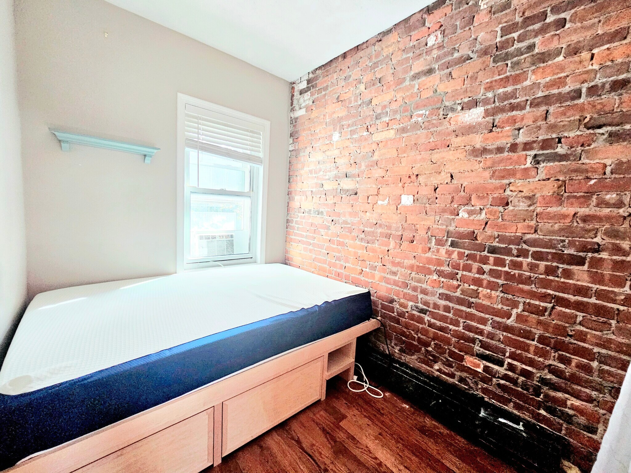 Building Photo - 1793 Beacon St