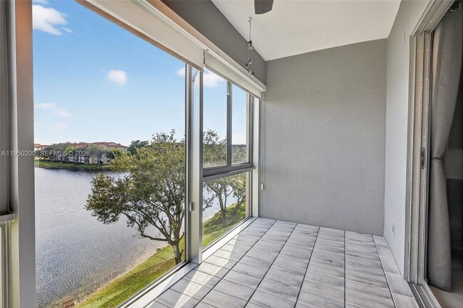 Building Photo - 13100 SW 11th Ct