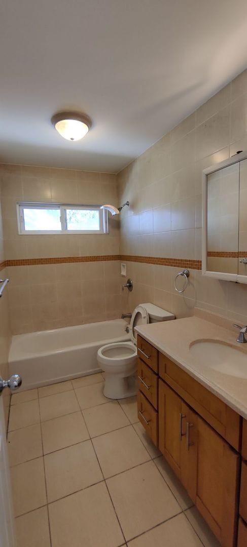 Building Photo - 3471 Harding Ave