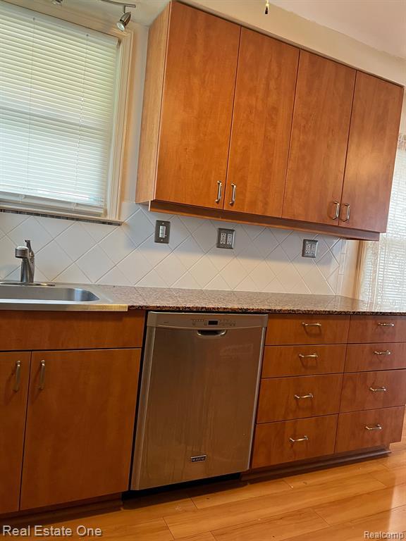 Building Photo - 13630 Balfour Ave