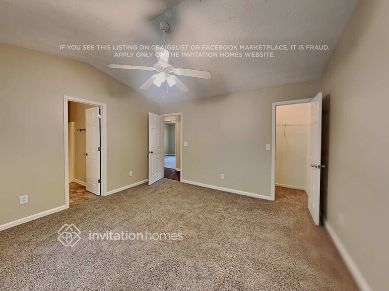Building Photo - 1422 Steam Engine Way NE