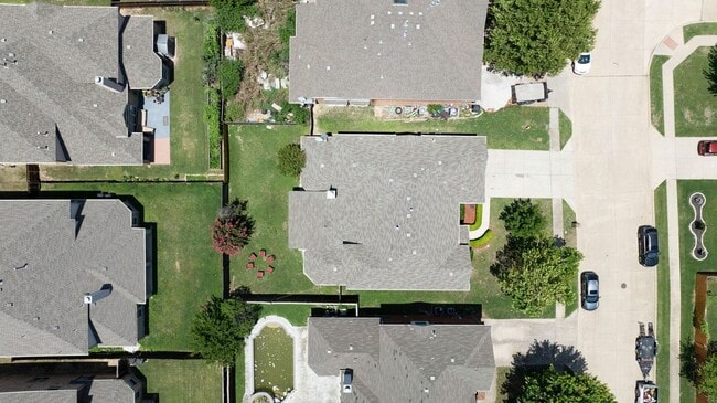 Building Photo - 12177 Salt Grass Ln