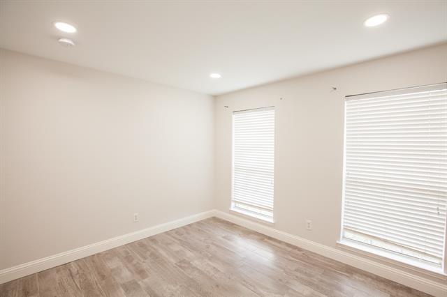 Building Photo - 9900 Presthope Dr
