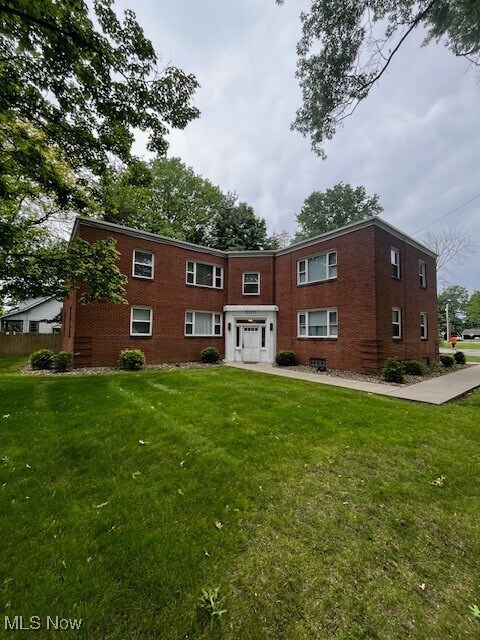 Primary Photo - 5120 Glenwood Ave