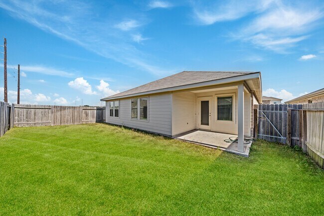 Building Photo - 4315 Isoletta Ct