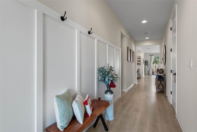 Building Photo - 143 Alderwood Pl