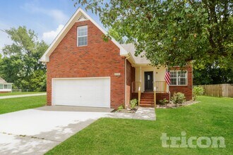 Building Photo - 1226 Bolton Dr