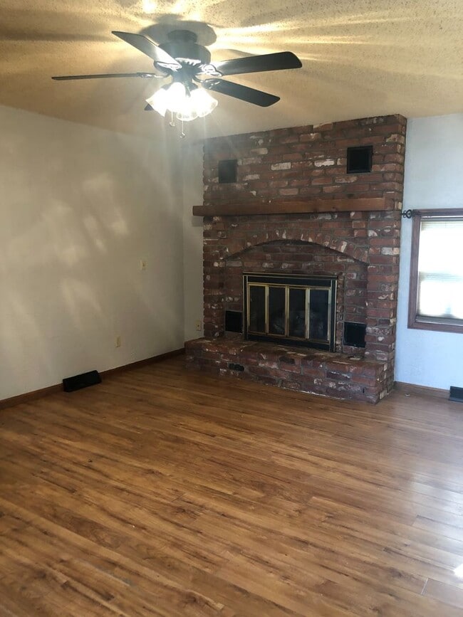 Building Photo - You’re here. You’re home. You’re happy.