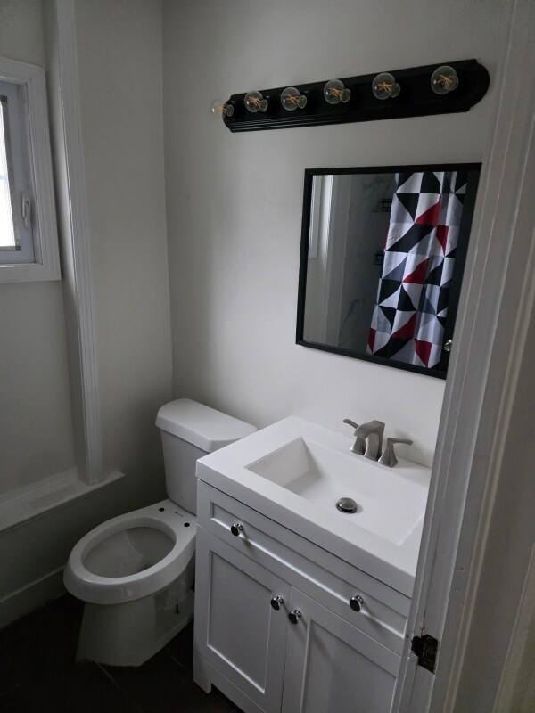 Building Photo - 115 Prospect St