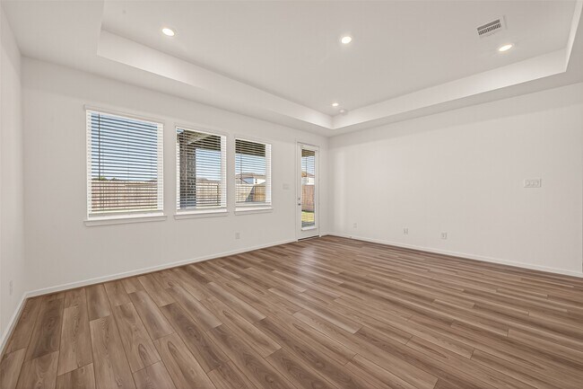 Building Photo - 21926 Sam Raburn Dr