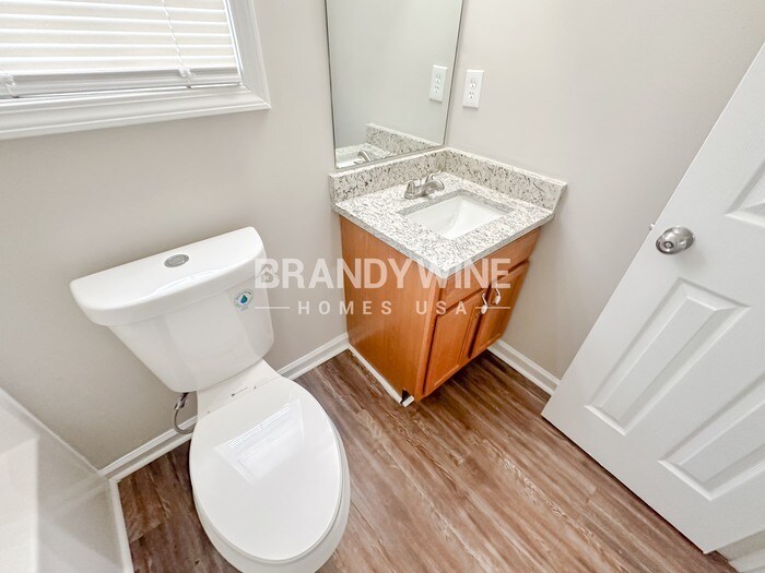 Building Photo - 700 Newport Dr