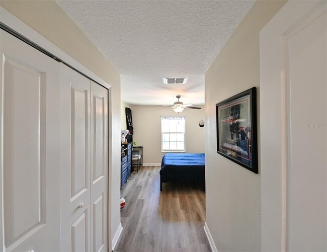 Building Photo - 736 Royal Empress Dr