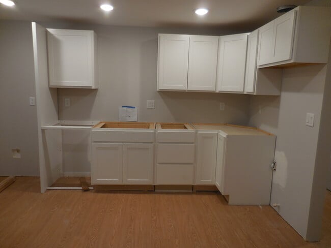 Building Photo - 9908 SW 29th Pl
