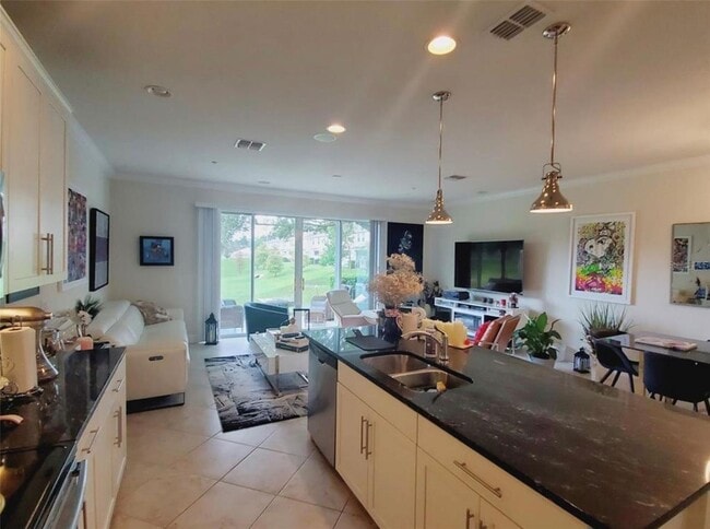 Building Photo - 7601 Aloma Pines Ct