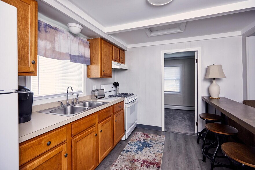 Building Photo - 161 Charlotte Dr