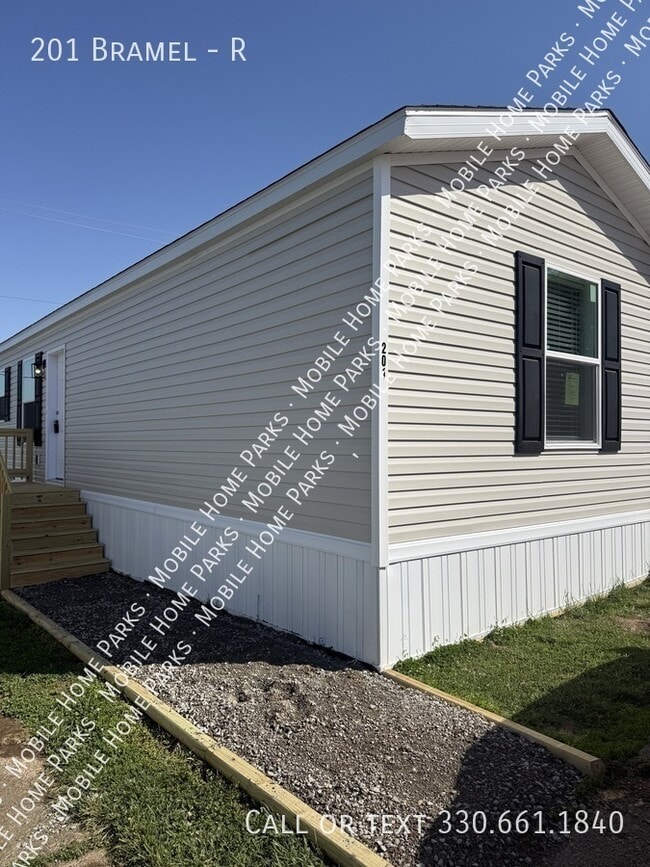 Building Photo - 201 Bramel-R