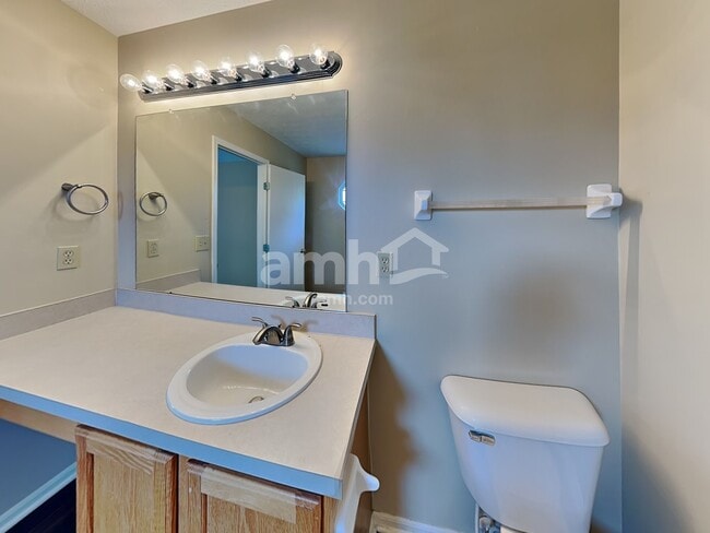 Building Photo - 392 Old Ivory Ct