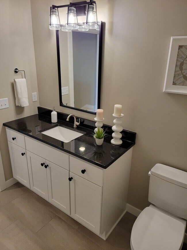 Building Photo - Executive Luxury Rentals