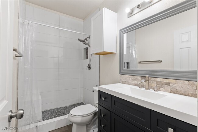 Building Photo - 7820 Mount Angel Dr