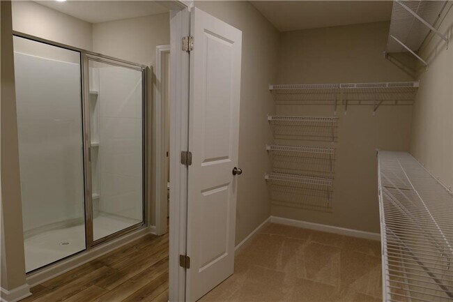 Building Photo - 4237 Waxwing St