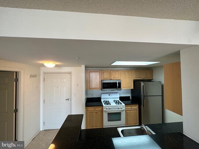 Building Photo - 2726 Gallows Rd