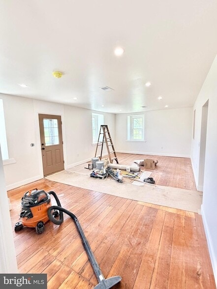 Building Photo - 760 Sanatoga Rd
