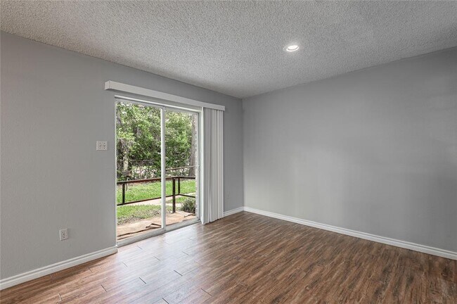 Building Photo - 1228 Ave O