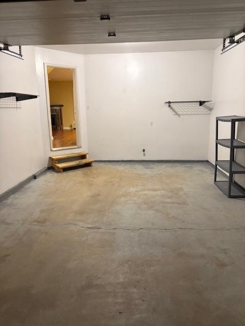 Building Photo - 36 Leo's Way