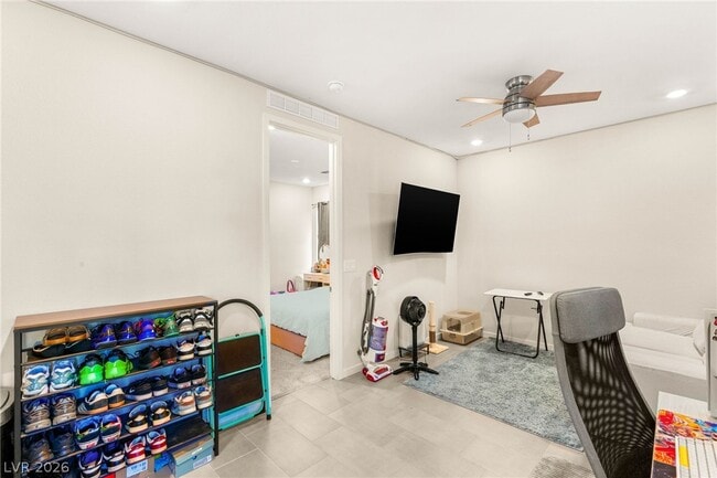 Building Photo - 3017 Bounding Home Rd