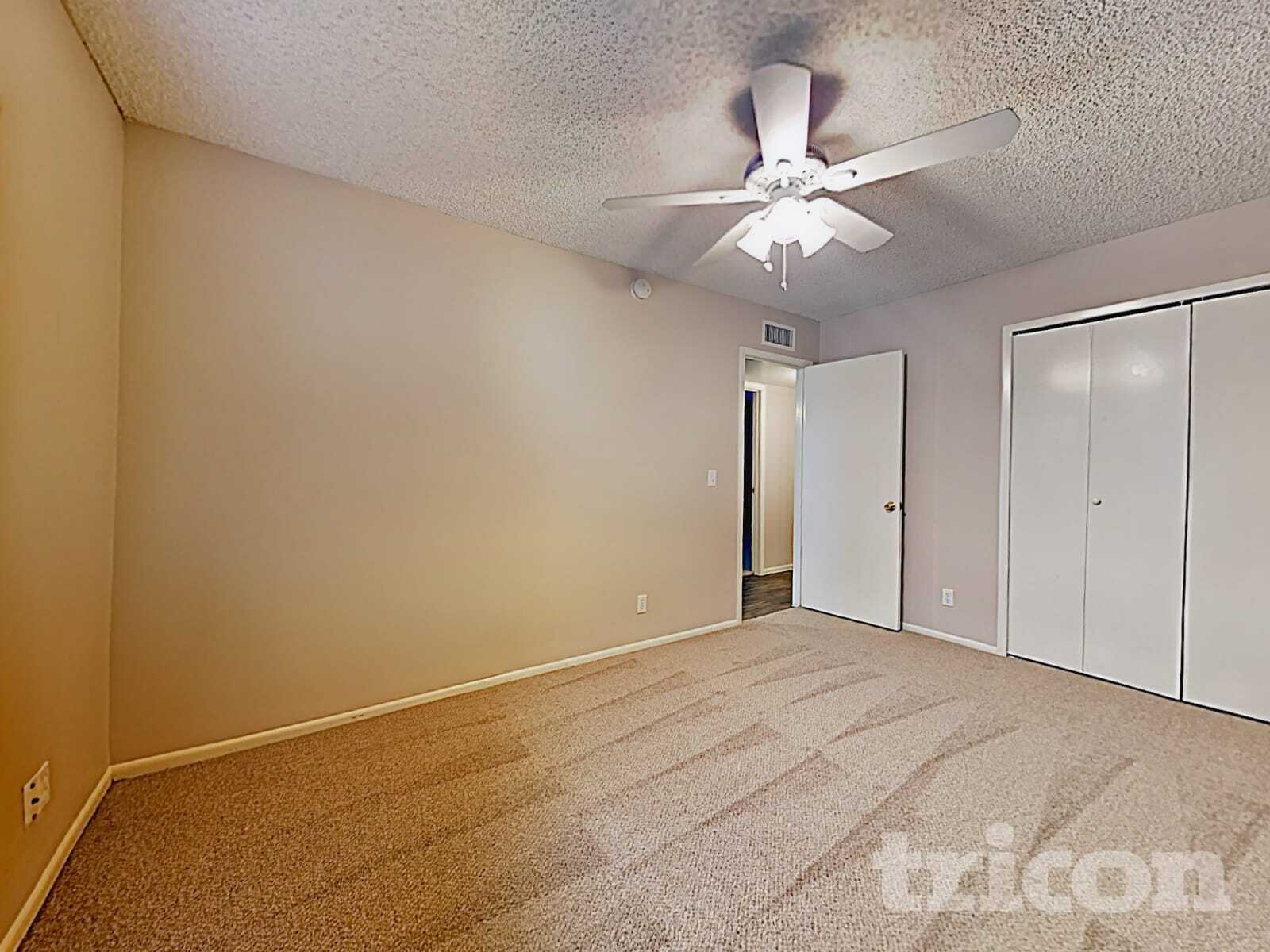 Building Photo - 3921 W Rue De Lamour Ave