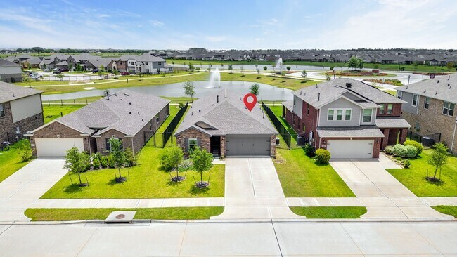 Building Photo - 10433 Russell Pines Dr