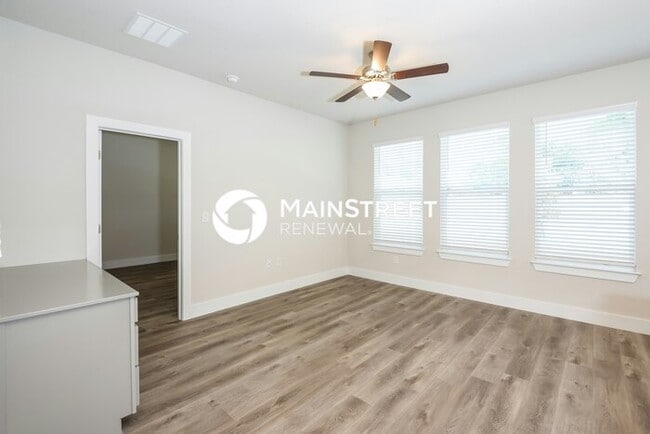 Building Photo - 3 Bedroom Pet-Friendly Home in Deland, FL ...