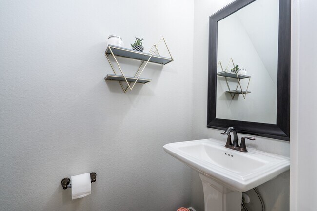 Building Photo - 968 Ford Pines Ln