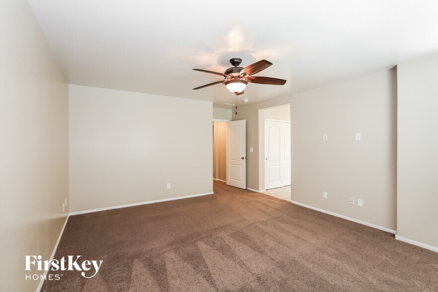 Building Photo - 9337 W Pearblossom Sky Ave