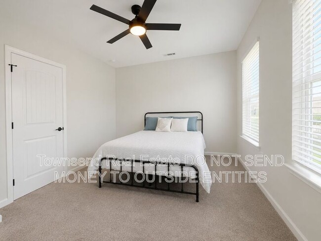 Building Photo - 1716 Nesting Trl Dr