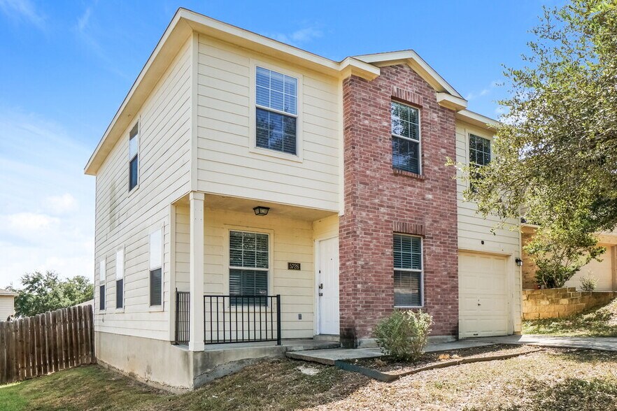 Building Photo - 5726 Sandy Canyon