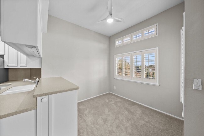 Building Photo - 521 Arbor Dr